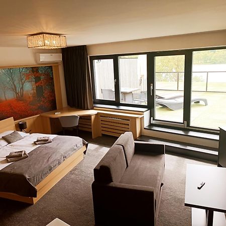 Hotel Kras Jedovnice Bagian luar foto