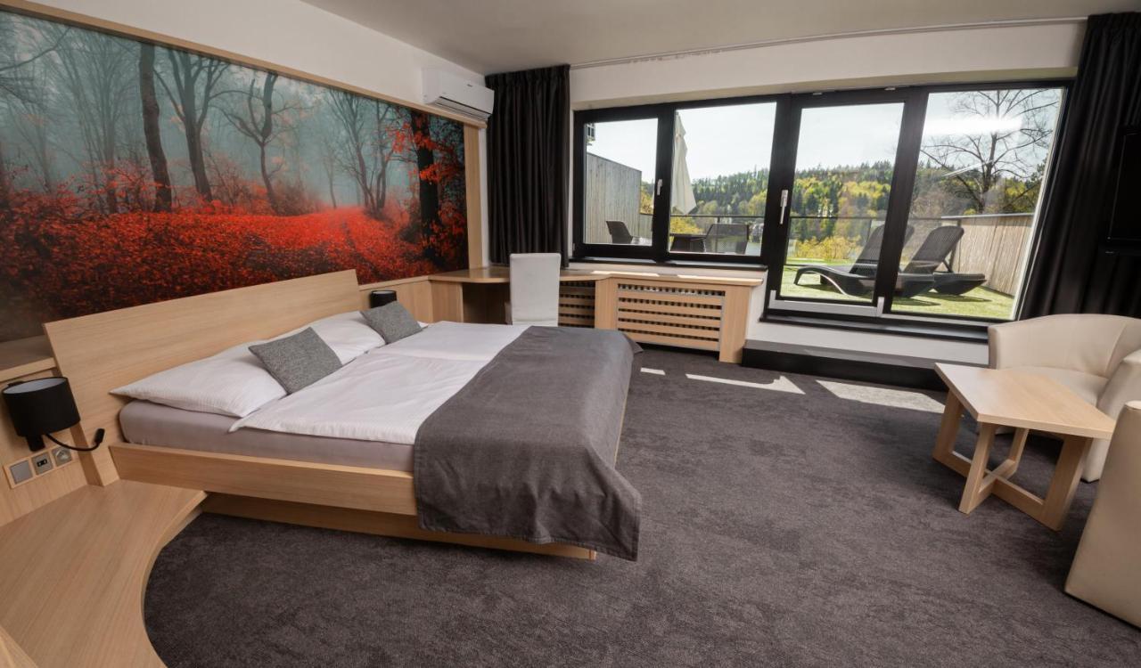 Hotel Kras Jedovnice Bagian luar foto