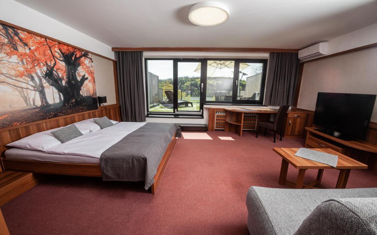 Hotel Kras Jedovnice Bagian luar foto